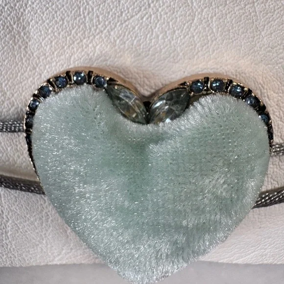 Free People Velvet Heart Choker Sage Green NWT Coquette Dainty Blue Rhinestones💙 - Picture 3 of 7